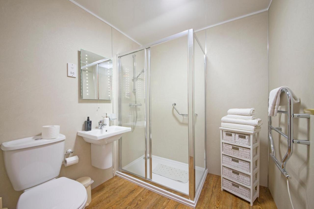 Апартаменты Esplanade Court *